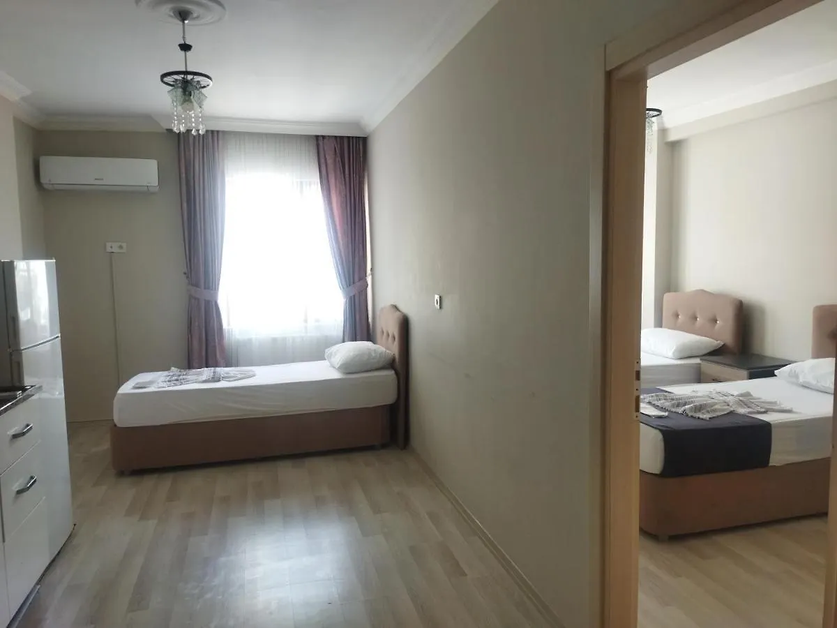 アパート The Queens Suite Hotel トラブゾン